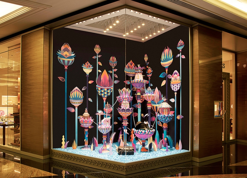 Бумажный мир от французских художников в витринах Hermès
