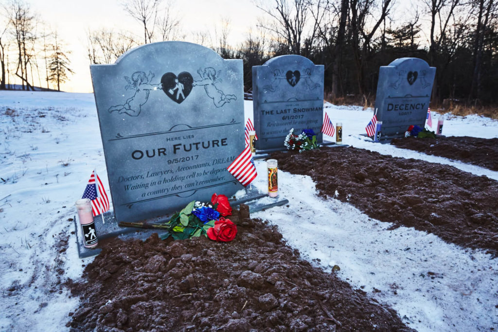 180120_trumpcemetery_-237