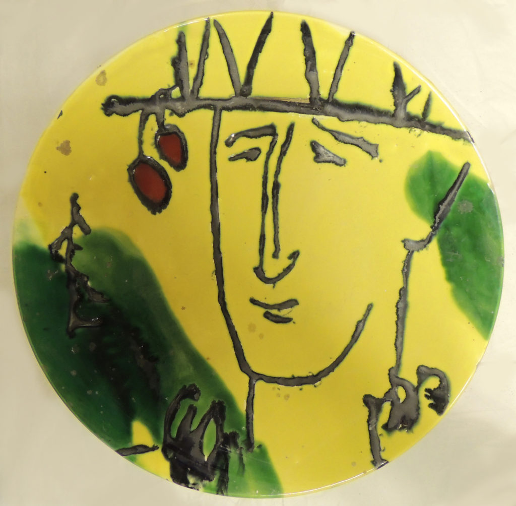 У Києві відкриється виставка художньої керамічної тарелі «Вічне коло»