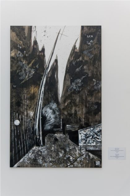 Олекса Манн, «ВЕРТИКАЛЬ», полотно, акрил, сміття з острову Бирючий, 170 х 110 см., 2018